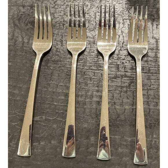 JA Henckels Zwilling Fork 18/10‎ Stainless Set Of 4 Bellasera Satin Dinner Forks - Picture 1 of 4